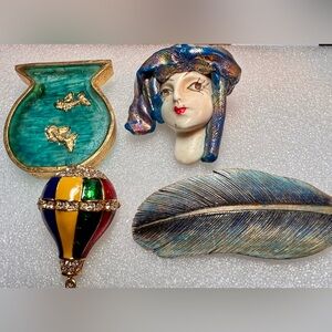 Colorful Vintage Brooch set of 4